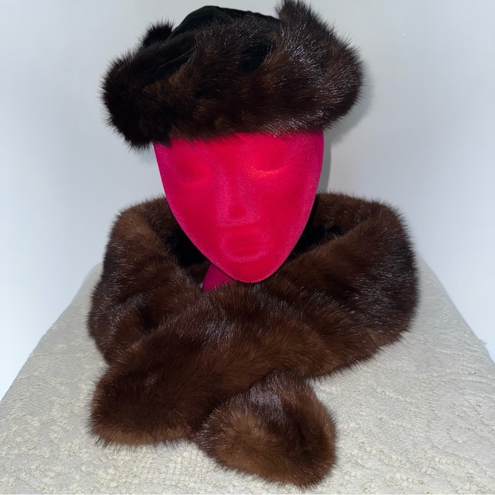 Vintage Betmar Elegant Brown‎ Fur Hat and Scarf Set